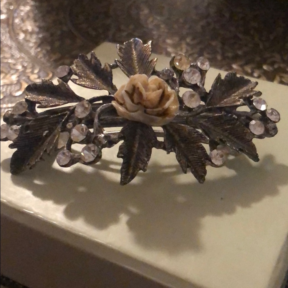 Anyhropologie hairpin